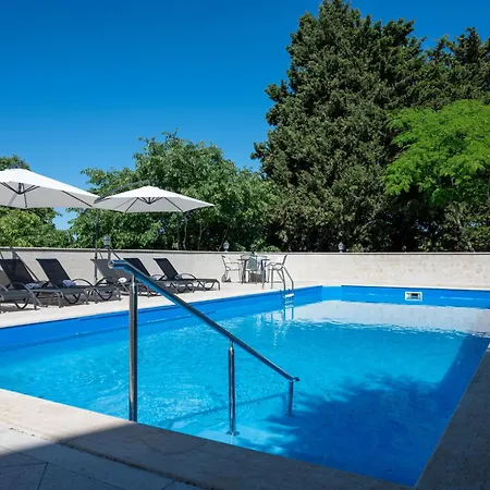 Family Friendly House With A Swimming Pool Krnica, Marcana - 24375 クルニカ