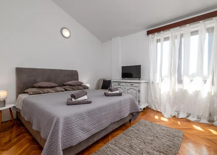 Family Friendly House With A Swimming Pool Krnica, Marcana - 24375